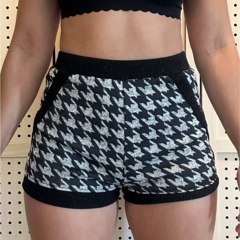 Black and White Houndstooth Women's Shorts